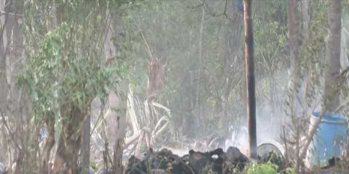 മരണം 13 ആയി…സ്‌ഫോടനങ്ങൾ തുടരുന്നു, അഗ്നിരക്ഷാസേനയ്ക്ക് അപകടസ്ഥലത്തിനു സമീപത്തേക്ക് പോകാൻ സാധിക്കുന്നില്ല, ഡ്രോൺ നിരീക്ഷണത്തിൽ മൃതദേഹം കണ്ടതായി റിപ്പോർട്ട്, റോബോട്ടിനെയെത്തിച്ച് വെള്ളം ചീറ്റിച്ച് തീ അണയ്ക്കാനും ശ്രമം- സംസ്ഥാന ഫയർഫോഴ്‌സ് മേധാവി